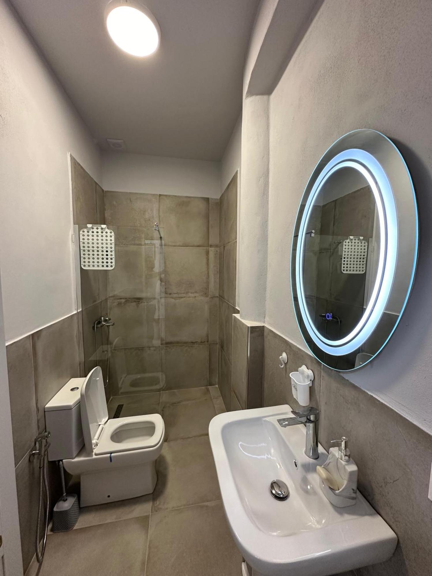 Las Palmas Guesthouse Shkodër エクステリア 写真